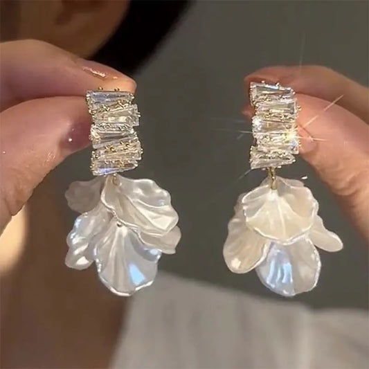 ZAKOL Shell Dangle Earrings
